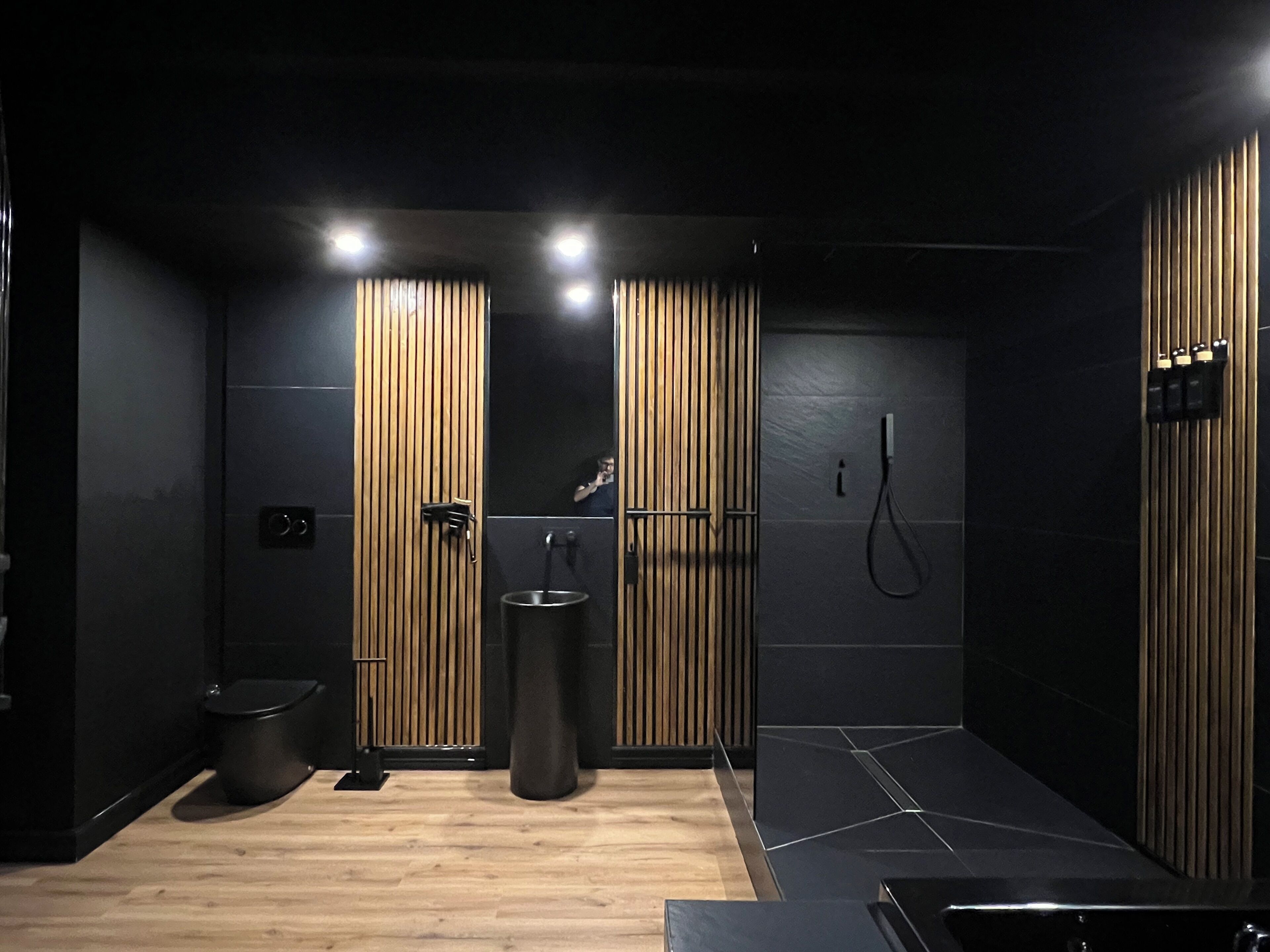 Luxury Triple Room | Bathroom | Bidet