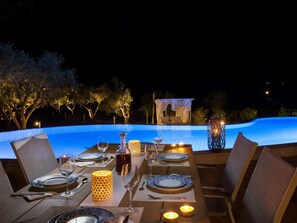 Outdoor dining - Fantastische Villa Anastasia mit großem Pool by Interhome (Agios Leon)