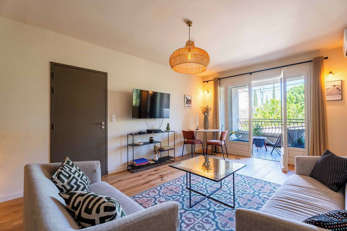 Superior-Apartment, 2 Schlafzimmer, Nichtraucher, Balkon | Wohnbereich