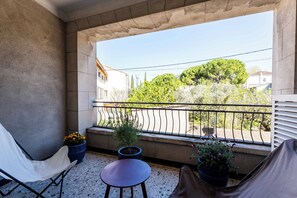 Terrace/patio - OUSTAU DE MARIE (St.-Remy-de-Provence)