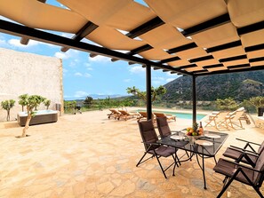 Outdoor dining - Berghütte 'Villa Barozziana' by Interhome (Argiroupoli)