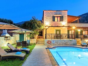 Pool - für 12 Personen in Chania, Kreta (West-Kreta) by Interhome (Georgioupoli)