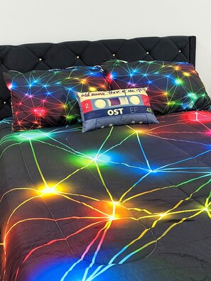 مكواة/لوح كي وواي فاي وملاءات أسرّة