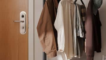 Compact Room - Twin | Iron/ironing board, free WiFi, bed sheets