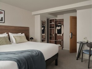 Original Room - 3 Person | Iron/ironing board, free WiFi, bed sheets - Bob W London Kensington (London)