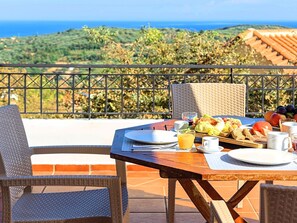 Outdoor dining - für 12 Personen in Kastellos, Kreta (West-Kreta) by Interhome (Georgioupoli)