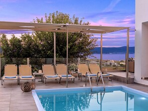 A heated pool - für 10 Personen in Draia, Kreta (West-Kreta) by Interhome (Georgioupoli)