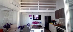 Réfrigérateur, four, plaque de cuisson, lave-vaisselle