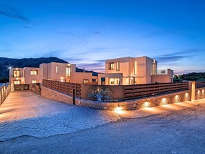 Exterior - Ferienvilla "Minaos Grand" mit privatem Pool by Interhome (Georgioupoli)