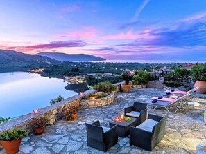 Terrace/patio - Du Lac Omega Villa Privater Pool by Interhome (Georgioupoli)