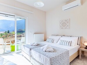 4 bedrooms, Internet - für 12 Personen in Kournas, Kreta (West-Kreta) by Interhome (Georgioupoli)