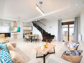 TV - Sunlight Villa - Maxima mit 2 beheizten Pools by Interhome (Georgioupoli)