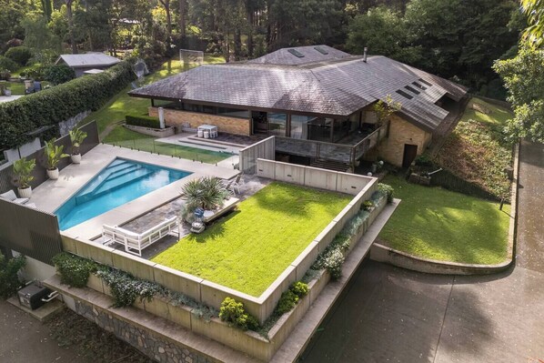 Pool - 'The Train House' - one of Woollongong's finest homes, a taste of Kyoto in NSW. (Mount Pleasant)