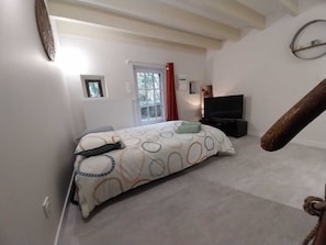 4 habitaciones, cuna de viaje, wifi gratis y ropa de cama 
