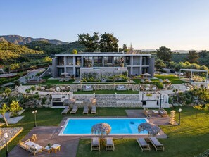A heated pool - Haus in Theriso mit privatem Pool by Interhome (Agia Marina)