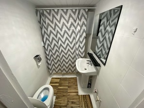 Handtücher, Seife, Toilettenpapier