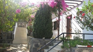 Property grounds - Helle, gemütliche Ferienwohnung in Agios Nikolaos by Interhome (Agios Nikolaos)