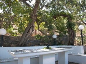Property grounds - Helle, gemütliche Ferienwohnung in Agios Nikolaos by Interhome (Agios Nikolaos)