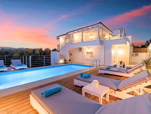 A heated pool - Etoile Villa Beheizter Pool by Interhome (Agios Nikolaos)