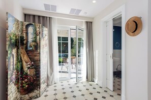 Comfort Apartment, 3 Bedrooms, Garden View - Nancy Suites (Kassiopi)