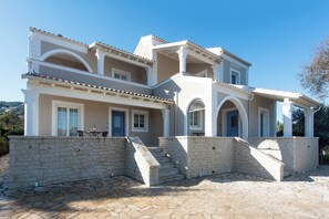 Front of property - Nancy Suites (Kassiopi)