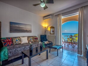 TV, DVD player - Gemütliche Suite G2 mit Meeresbrise in Zakynthos by Interhome (Zakynthos (Stadt))