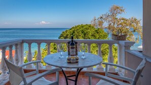Unclassified image, 5 of 17, button - Gemütliche Suite G2 mit Meeresbrise in Zakynthos by Interhome (Zakynthos (Stadt))