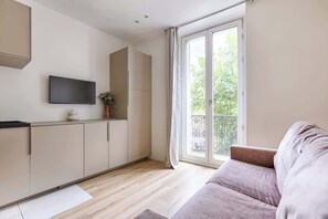 TV - Charmant Studio II au coeur de Vincennes (Vincennes)
