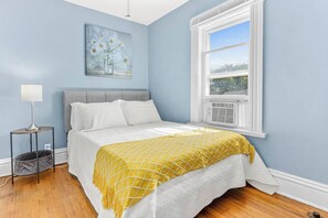 2 habitaciones, tabla de planchar con plancha y wifi gratis 
