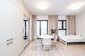 Studio Suite, Balcony - RentPlanet - Apartament Góreckiego 19 (Katowice)