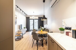 City Apartment | In-room dining - RentPlanet - Apartament Góreckiego 19 (Katowice)