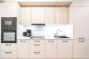 ห้องสตูดิโอสวีท, ระเบียง | ครัวขนาดเล็กส่วนตัว | เครื่องชงกาแฟ/ชา, กาต้มน้ำไฟฟ้า