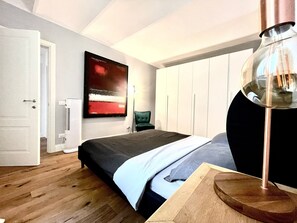 Iron/ironing board, WiFi, bed sheets - Elegant 3-Room Apartment with Wi-Fi and Air Conditioning in Florence (Florence)