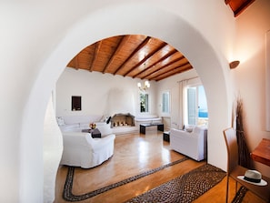 TV, fireplace, DVD player - Grand Atemberaubende Villa mit Meerblick und privatem Pool by Interhome (Mykonos (Stadt))