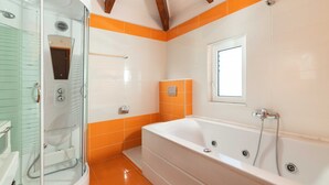 Towels - Haus in Kolympia mit Garten und Bergblick by Interhome (Archangelos)