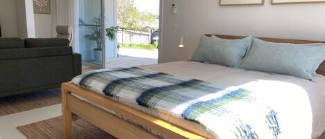 1 غرفة نوم ومكواة/لوح كي وخدمة الإنترنت وملاءات أسرّة