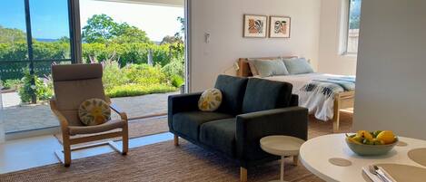 1 sovrum, strykjärn/strykbräda, internet och sängkläder