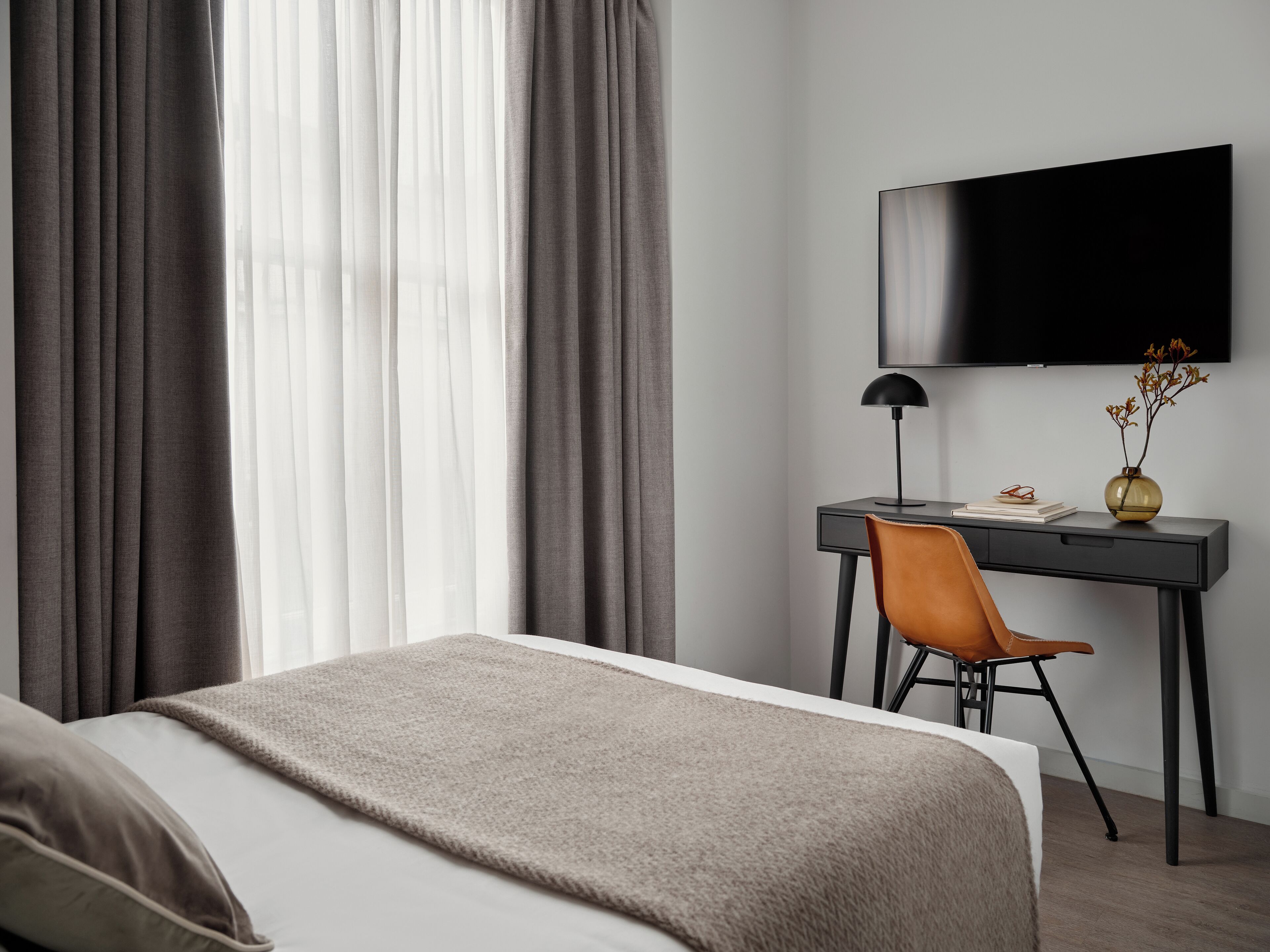 Classic Single Room | Premium bedding, pillowtop beds, in-room safe, laptop workspace