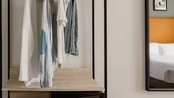 Hochwertige Bettwaren, Pillowtop-Betten, laptopgeeigneter Arbeitsplatz