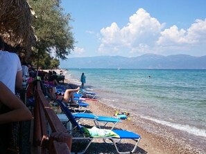 Beach - Villa "Dimitris" mit Blick auf das Wasser by Interhome (Aiyion)
