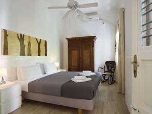 Internet - "Jasmine" mit Terrasse by Interhome (Athen)