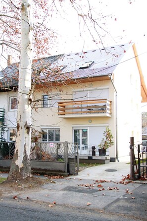 Exterior - in Strandnähe by Interhome (Siofok)
