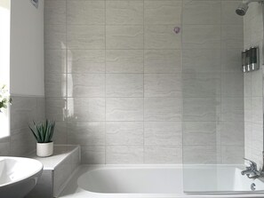 Savon, papier toilette