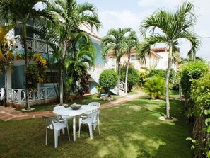 Outdoor dining - PLAYA DOMINICUS, GÜNSTIGES STUDIO IN VILLA by Interhome (Bayahibe)