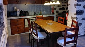 Dining - in Santo Antonio mit Grill und Terrasse by Interhome (Algarvia)