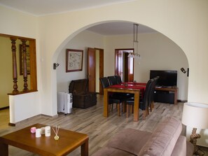 Living area - Tolles Ferienhaus in Santana mit Großer Terrasse by Interhome (Algarvia)