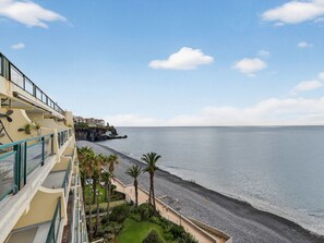 Beach - Charmante Penthouse-Wohnung in by Interhome (Madeira/Funchal)