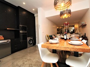 Dining - mit Blick auf das Wasser by Interhome (Campanário)