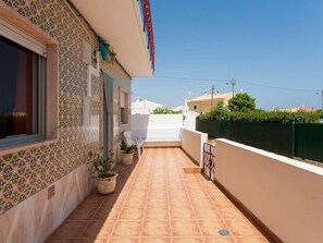 Terrace/patio - Wohnung mit Terrasse by Interhome (Manta Rota)