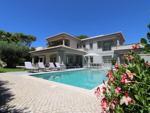 Pool - in Almancil mit Garten, Grill und Terrasse by Interhome (Almancil)